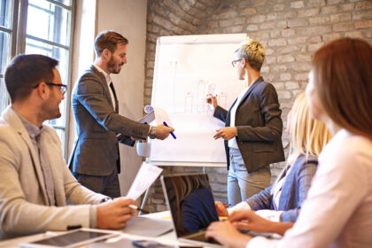 Toplantılarda Etkili Dinleme Sanatı